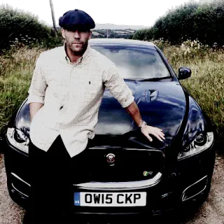 🙂 Jason Statham attore, celebrità, auto, jaguar telegram sticker