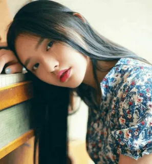 💮 woman, portrait, girl, floral, casual, brunette, indoor, young telegram sticker