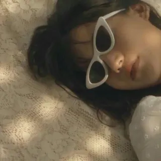 🤰 femme, lunettes de soleil, vintage, mode, rétro telegram sticker