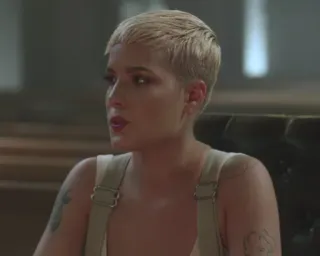 🍒 Halsey cantora, músico, loira, celebridade, retrato, mulher whatsapp sticker