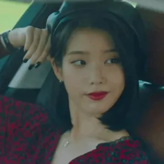 🌙 IU IU, Koreanische Sängerin, Promi, K-Pop, Sängerin, Schauspielerin, Mode telegram sticker
