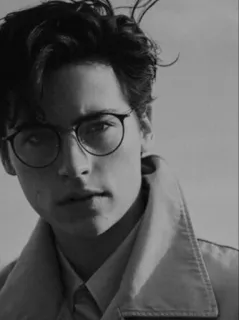 🗽 portrait, homme, lunettes, noir et blanc, manteau telegram sticker