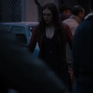 🚶‍♀ Wanda Maximoff Алая Ведьма, Marvel, Элизабет Олсен, супергерой, персонаж, женщина whatsapp sticker