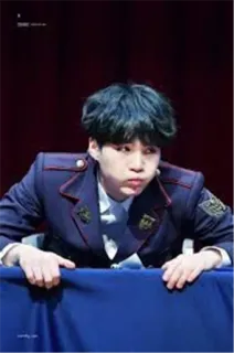 🤢 suga, bts, min yoongi, kpop, idol, chanteur, asiatique telegram sticker