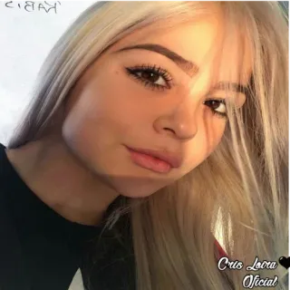 👀 Cris Loara Oficial Frau, Porträt, blonde Haare, Schönheit, Selfie, Mädchen telegram sticker