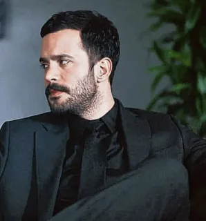 😤 man, suit, portrait, beard, tie, handsome telegram sticker