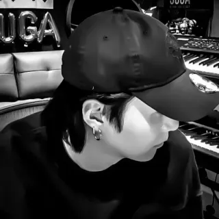 🧛 Suga SUGA Suga, BTS, Musicien, Kpop, Musique, Chanteur telegram sticker