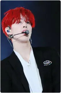 😒 rote Haare, Mann, Sänger, Kpop, Auftritt, Konzert telegram sticker