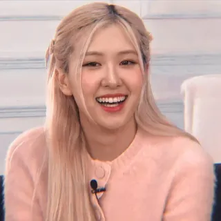 🍐 Rose Rosa, K-Pop, Cantante, Celebridad, Ídolo, Mujer, Sonriendo telegram sticker