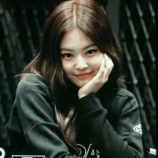 🥰 Jennie Kim K-pop, Cantora, Mulher, Celebridade, Blackpink, Jennie whatsapp sticker