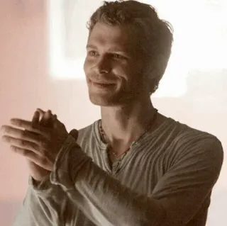 🖇 Klaus Mikaelson The Originals The Originals, Klaus Mikaelson, Applaudissements, Célébration, Série TV, Acteur telegram sticker