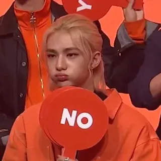 😑 NO kpop, ídolo, no, expresión, naranja whatsapp sticker