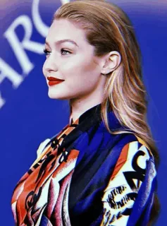🐚 Gigi Hadid femme, mannequin, blonde, portrait, célébrité telegram sticker