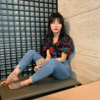 @crmll06 ⿴̸᪶۪۪⃕🏹seulgi whatsapp stickers