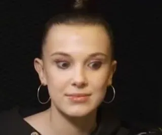 😳 Millie Bobby Brown 유명인, 여배우, 밀리 바비 브라운, 어린, 초상화 telegram sticker