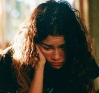 🤍 Rue Bennett Euphoria Zendaya, character, tv show, sad, depression telegram sticker
