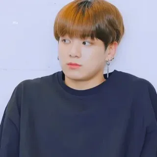 🎭 Jungkook K-pop, Jungkook, BTS, Pop Korea, Penyanyi, Idola telegram sticker