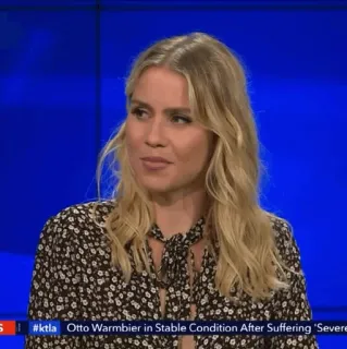 🐾 #ktla ktla, notizie, televisione, conduttore telegram sticker