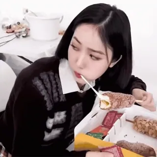 🍔 Essen, Essen, Frau, Maiskolben, Snack telegram sticker