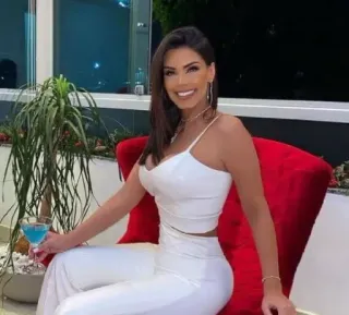 🌱 femme, cocktail, mode, sourire, beauté, style whatsapp sticker