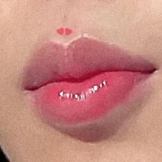 🌸 bibir, kecantikan, makeup, kosmetik, lip gloss, bibir pink whatsapp sticker