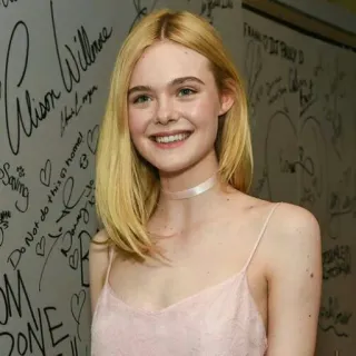 😁 Elle Fanning actriz, rubia, retrato, celebridad, mujer telegram sticker