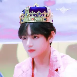💖 TAETAETODAY kpop, корона, человек, мужчина, айдол, тэхён, корейский telegram sticker