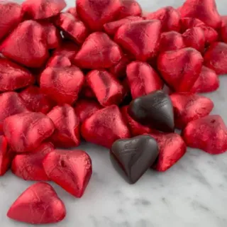 ❤ chocolate, corações, doces, dia dos namorados, guloseimas, vermelho, folha telegram sticker