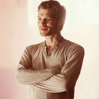 🖇 Klaus Mikaelson The Vampire Diaries klaus mikaelson, the vampire diaries, vampire, série tv, personnage telegram sticker