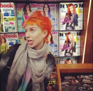 ❤️‍🔥 Hayley Williams Hayley Williams, cantora, Paramore, cabelo laranja, revista telegram sticker