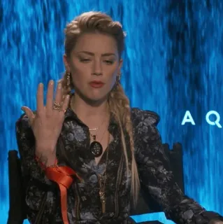 🧜‍♀ Amber Heard актриса, знаменитость, Эмбер Херд telegram sticker