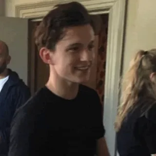 ⚙ Tom Holland actor, famoso, sonriendo, retrato whatsapp sticker