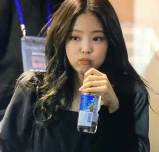 🖤 Jennie เจนนี่, K-pop, นักร้อง, ไอดอล, ดื่ม, น้ำ, Blackpink whatsapp sticker