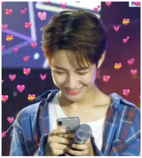 🥰 person, herzen, lächeln, mikrofon, handy telegram sticker