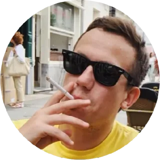 🚬 男人, 香烟, 太阳镜, 吸烟, 休闲, 肖像, 黄衬衫 telegram sticker