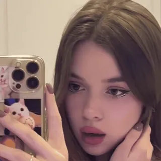 🧺 @wallgif girl, selfie, mirror, phone, portrait, woman, aesthetic, photography telegram sticker