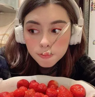 🍓 woman, girl, strawberry, spoon, eating, headphones, food telegram sticker