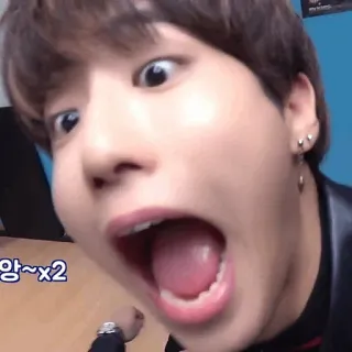 ♨️ 앙~x2 Meme, Expressão, Rosto, Engraçado, Surpresa whatsapp sticker