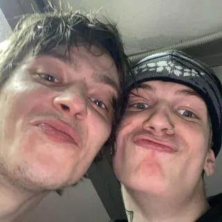 🥰 pessoas, selfie, retrato, chapéu telegram sticker