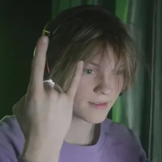 🤘 Person, Kopfhörer, Teenager, Jugendliche, Porträt telegram sticker