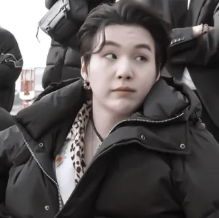 🦘 Suga kpop, cantante, bangtan, bts, idol whatsapp sticker
