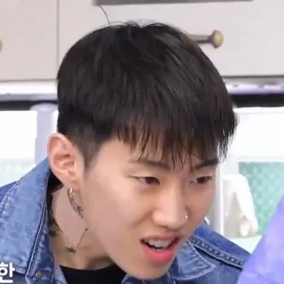 🙄 telegram sticker