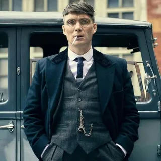 😏 Tommy Shelby Peaky Blinders Tommy Shelby, Peaky Blinders, Cillian Murphy, Những năm 1920, Xã hội đen, Thuốc lá, Nước Anh, Birmingham telegram sticker