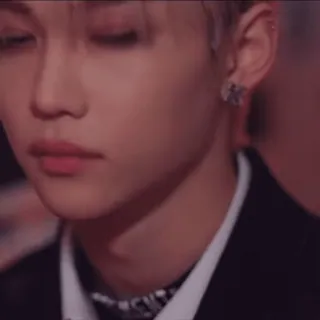 🔓 Felix kpop, chanteur, idole, homme, portrait, personne telegram sticker