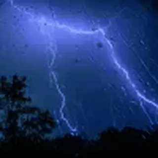⛈️