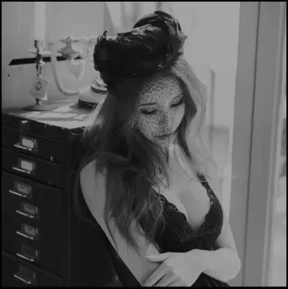 ◾️ femme, lingerie, portrait, mode, vintage, style, noir et blanc telegram sticker