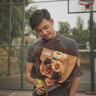 🥀 PSY homme, fleurs, bouquet, ours en peluche, terrain de basket telegram sticker