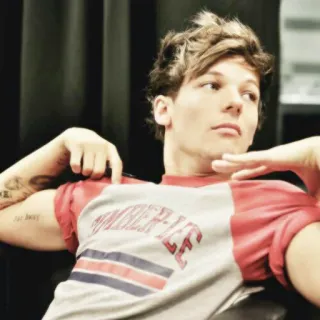 😏 Louis Tomlinson FAR AWAY personne, homme, chanteur, célébrité, portrait telegram sticker