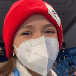 🤗 fille, chapeau rouge, masque facial, olympiques whatsapp sticker