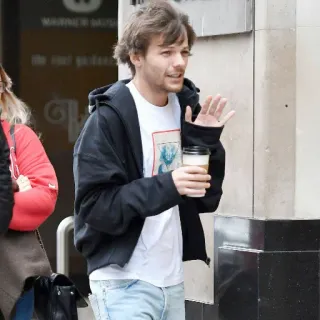 ❄️ Louis Tomlinson célébrité, chanteur, pop star, One Direction, Louis Tomlinson telegram sticker